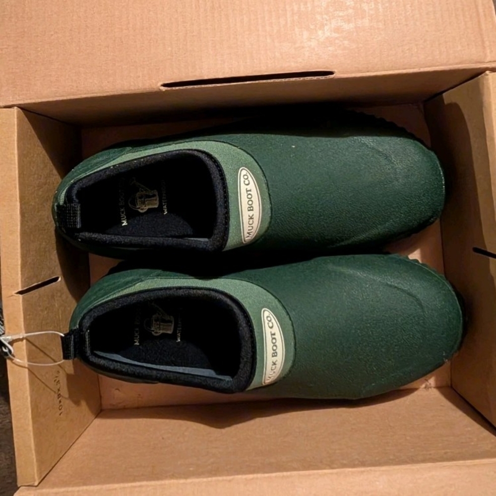 Much Green Garden Slip-On Loafers